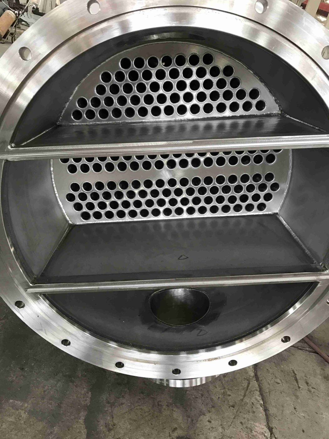 مبادل حراري للقذيفة والأنبوب ، التبادل الحراري